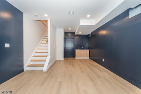 13 Wheeler St U1 Montclair NJ 07042
