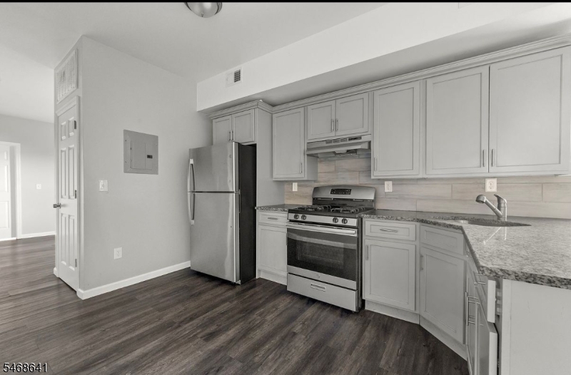 168 Sherman Avenue Newark NJ 07114