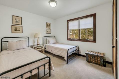 7 Hillside Road Sparta NJ 07871