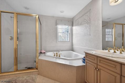 70 Winged Foot Drive Livingston NJ 07039