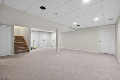 70 Winged Foot Drive Livingston NJ 07039