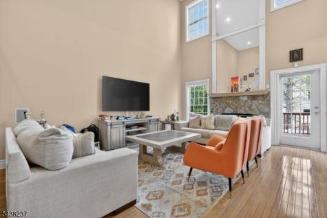 70 Winged Foot Drive Livingston NJ 07039