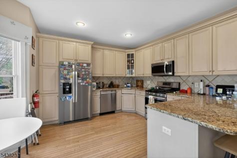 70 Winged Foot Drive Livingston NJ 07039