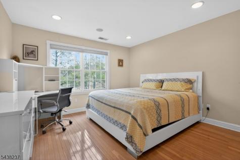 70 Winged Foot Drive Livingston NJ 07039