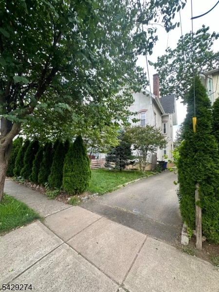208 E 9th Street Plainfield NJ 07060