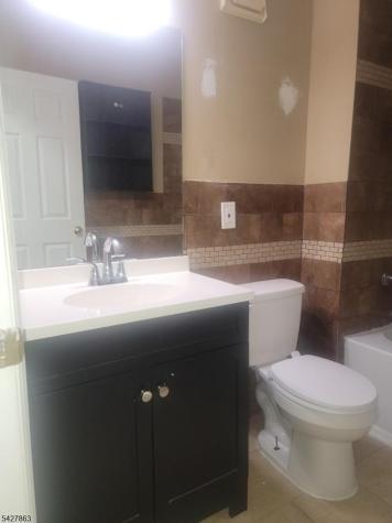 390 Lake Shore West Montague NJ 07827