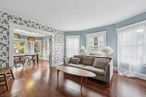 17 Oxford Street Montclair NJ 07042
