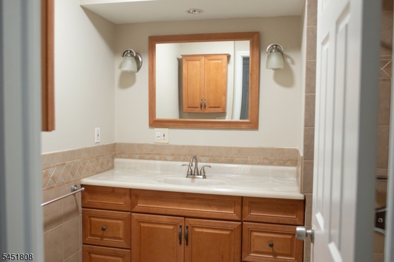 2484 Seymour Avenue Union NJ 07083
