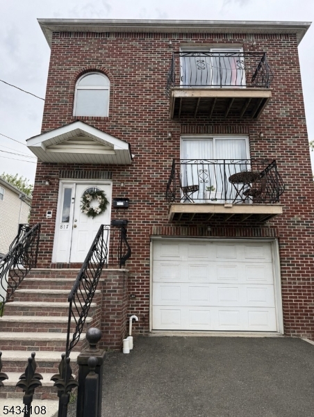 817 Jackson Avenue Linden NJ 07036