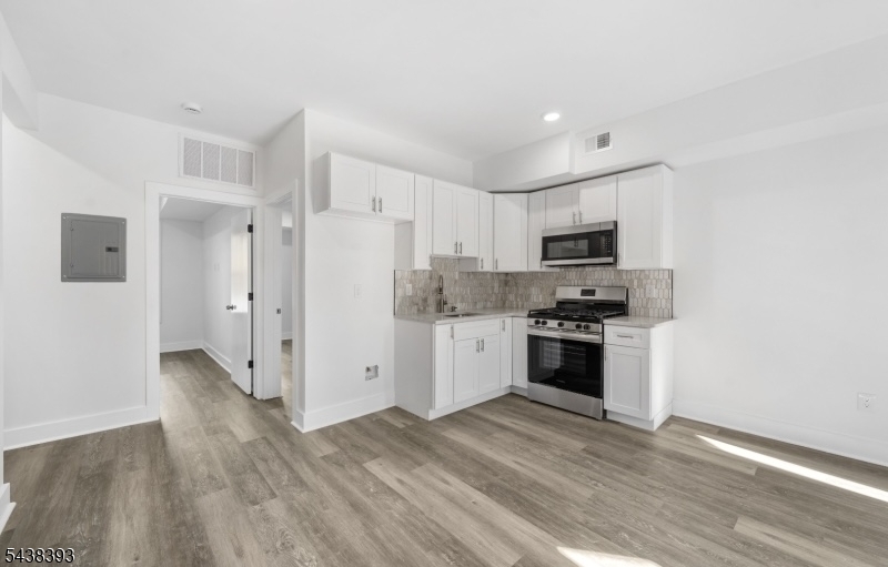 1119 Hampton Place Elizabeth NJ 07201