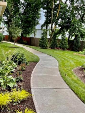 530 Valley Road Montclair NJ 07043