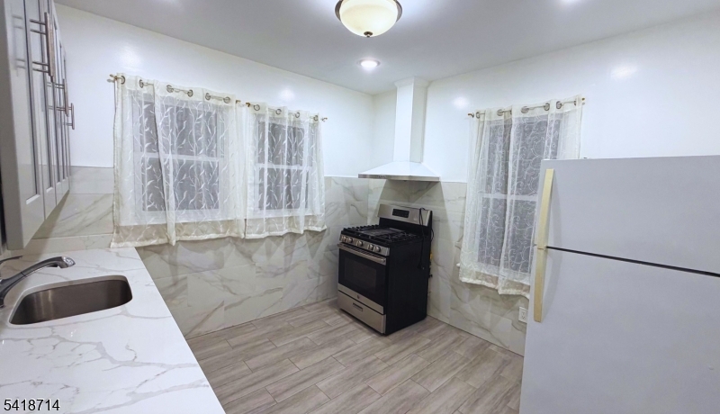 130 Overlook Avenue Belleville NJ 07109
