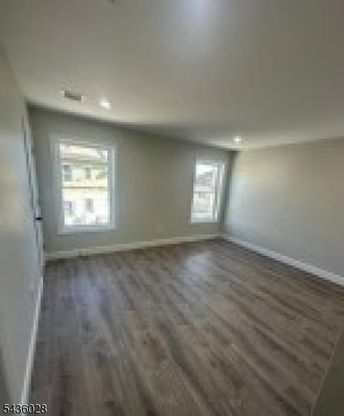 393 E 27th Street Paterson NJ 07514