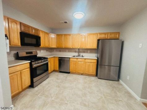 415 S 8th Street Newark NJ 07103