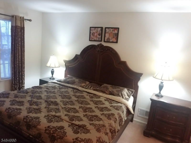 327 Hawthorne Road North Brunswick NJ 08902