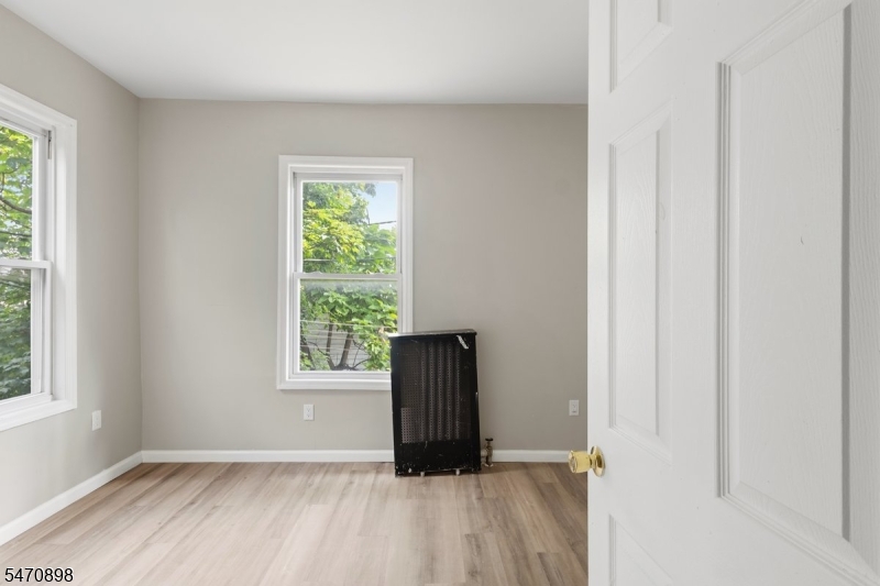 37 Mapes Avenue Newark NJ 07112