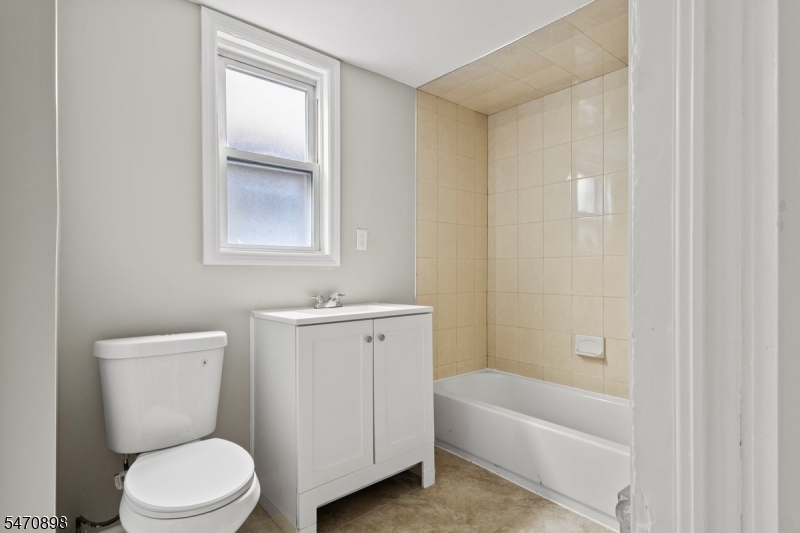 37 Mapes Avenue Newark NJ 07112