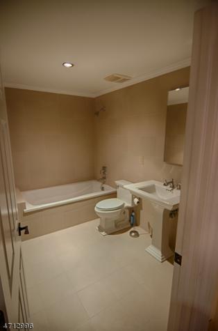 21 N Mountain Avenue Montclair NJ 07042