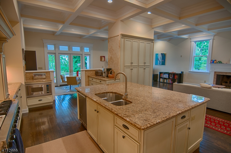 21 N Mountain Avenue Montclair NJ 07042
