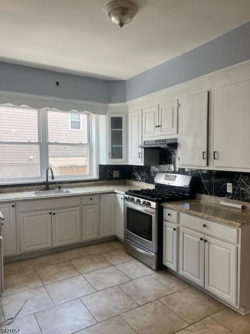 291 Tremont Avenue East Orange NJ 07018