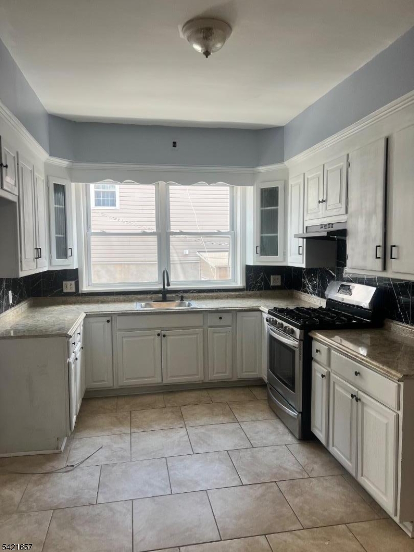 291 Tremont Avenue East Orange NJ 07018