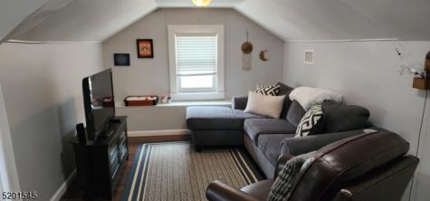 46 Cumberland Avenue 2nd Fl Verona NJ 07044