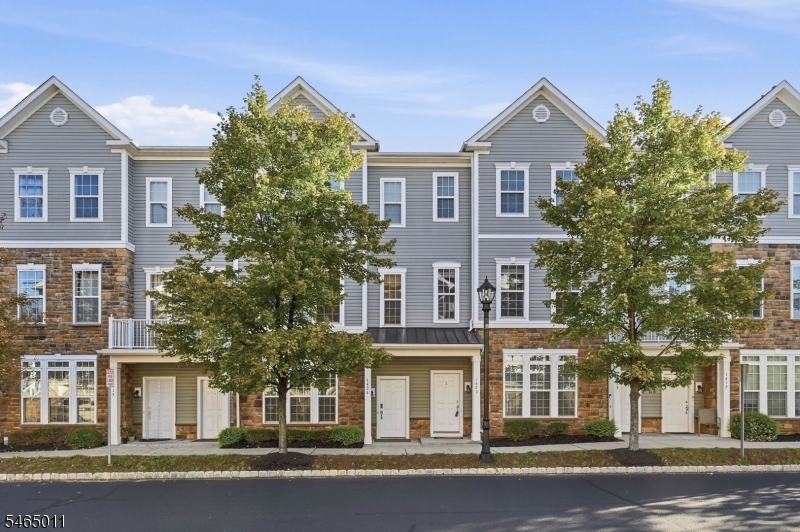 1424 Hudson Circle Highland Park NJ 08904