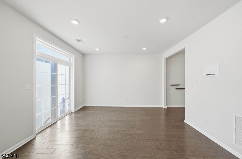 1424 Hudson Circle Highland Park NJ 08904