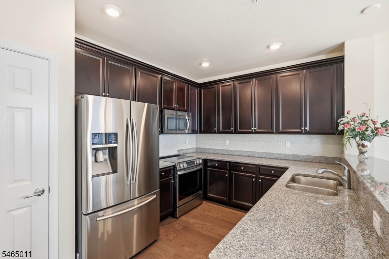 1424 Hudson Circle Highland Park NJ 08904