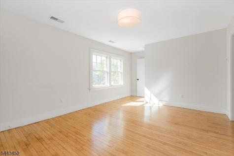 159 Forest Street Montclair NJ 07042