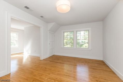159 Forest Street Montclair NJ 07042