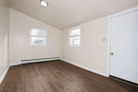 68 Mohawk Avenue Hawthorne NJ 07506