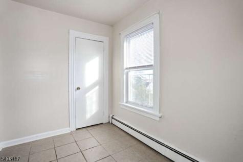 68 Mohawk Avenue Hawthorne NJ 07506