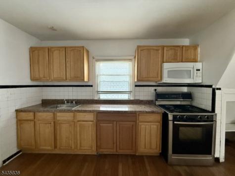 305 Sanford Avenue Newark NJ 07106