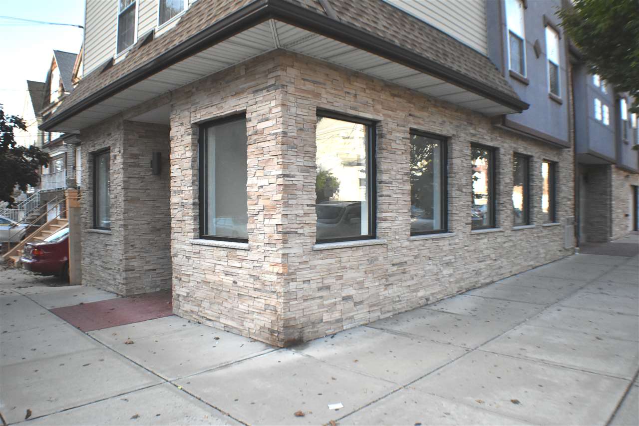 687 Avenue A Bayonne NJ 07002
