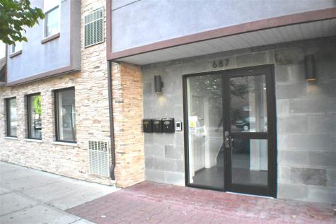 687 Avenue A Bayonne NJ 07002