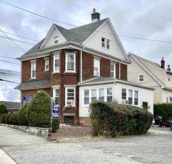 828 1st Street Secaucus NJ 07094