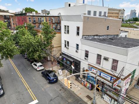 154 Chestnut Avenue Jersey City NJ 07306