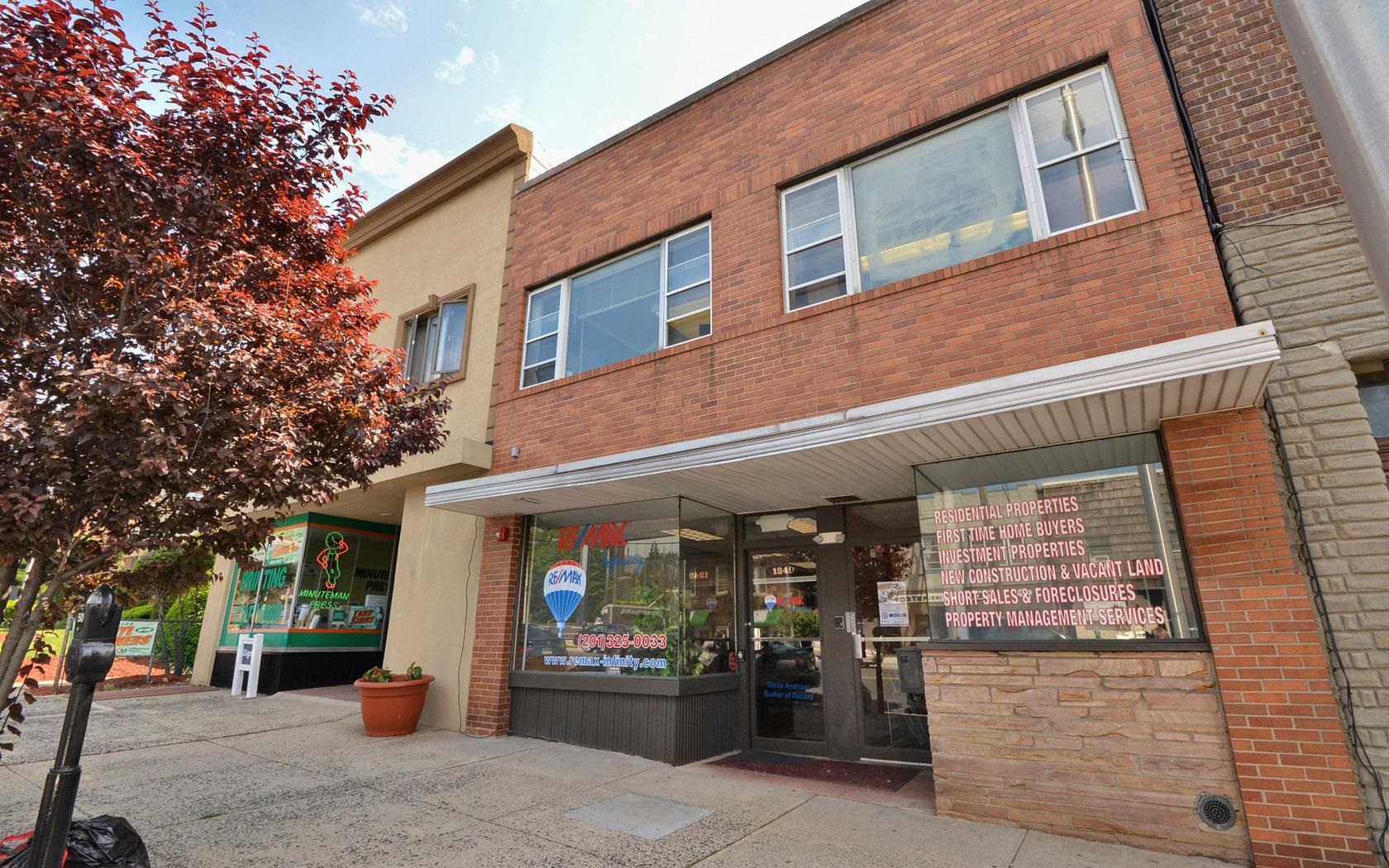 1249 Paterson Plank Road Secaucus NJ 07094