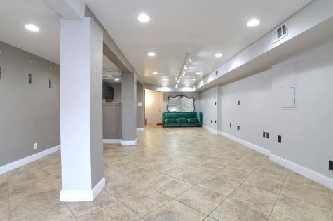 693 Bergen Avenue Jersey City NJ 07304