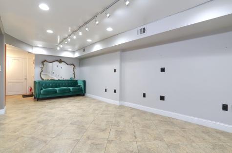 693 Bergen Avenue Jersey City NJ 07304