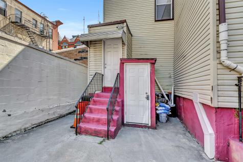 308 38th Street Union City NJ 07087