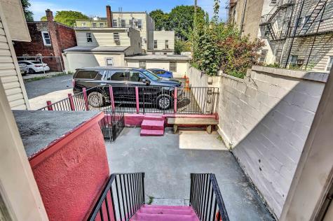 308 38th Street Union City NJ 07087