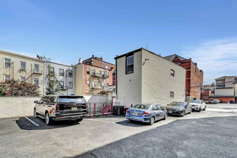 308 38th Street Union City NJ 07087