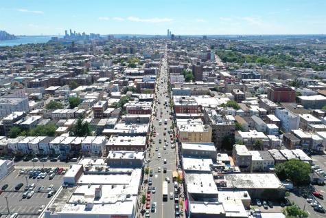 516 51st Street West New York NJ 07093