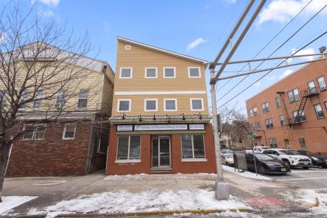 317 Avenue C Bayonne NJ 07002