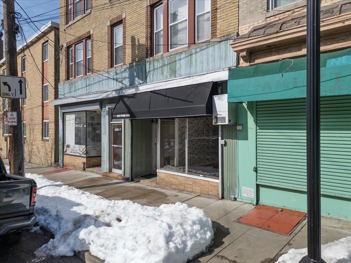 3509 Park Avenue Union City NJ 07087