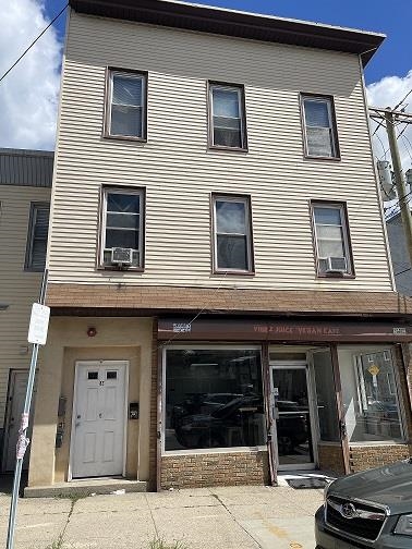 82 Hutton Street Jersey City NJ 07307