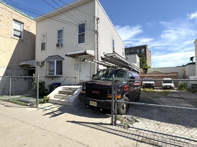 920-922 21st Street Union City NJ 07087