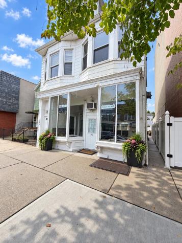 196 Broadway Bayonne NJ 07002